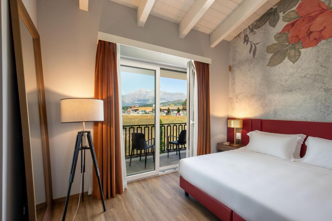 Hotel Della Piana Avezzano Exteriör bild