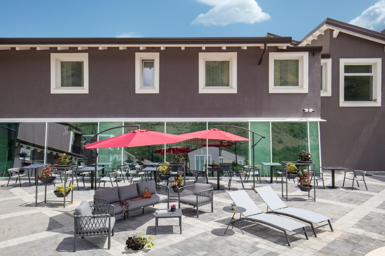 Hotel Della Piana Avezzano Exteriör bild