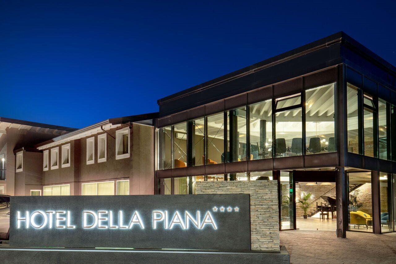 Hotel Della Piana Avezzano Exteriör bild